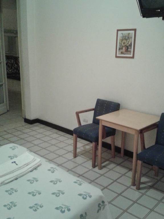 Mari Plaza Hotel Buenos Aires Luaran gambar