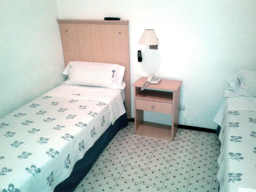 Mari Plaza Hotel Buenos Aires Luaran gambar